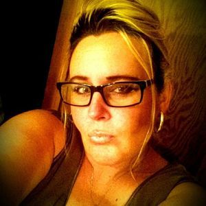 Meet your Posher, Karon